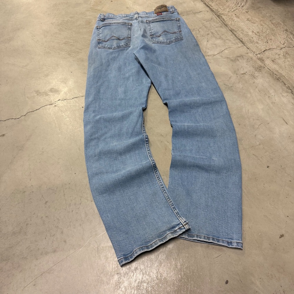 Wrangler Relaxed Boot Cut Jeans Light Wash Denim 1098RBWDN Mens 28x32